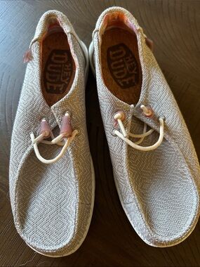 Hey Dude Womens Slip-On Moccasins size 7